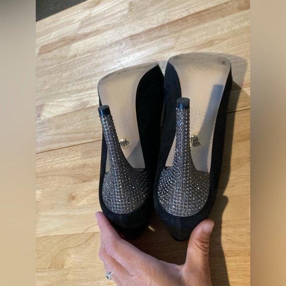 Nina open toed heels in black with a bling heel. Excellent condition. Gorgeous - Picture 7 of 12